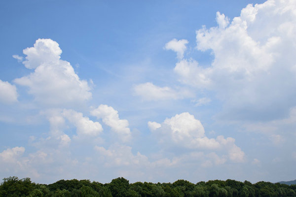 昌吉市大氣污染防治“提級管理”見實(shí)效 藍(lán)天保衛(wèi)戰(zhàn)再添新動能
